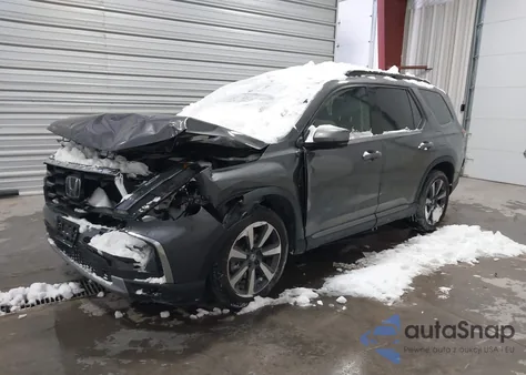 2025 Honda Pilot Touring z USA, uszkodzony, nr VIN 5FNYG1H73SB071560